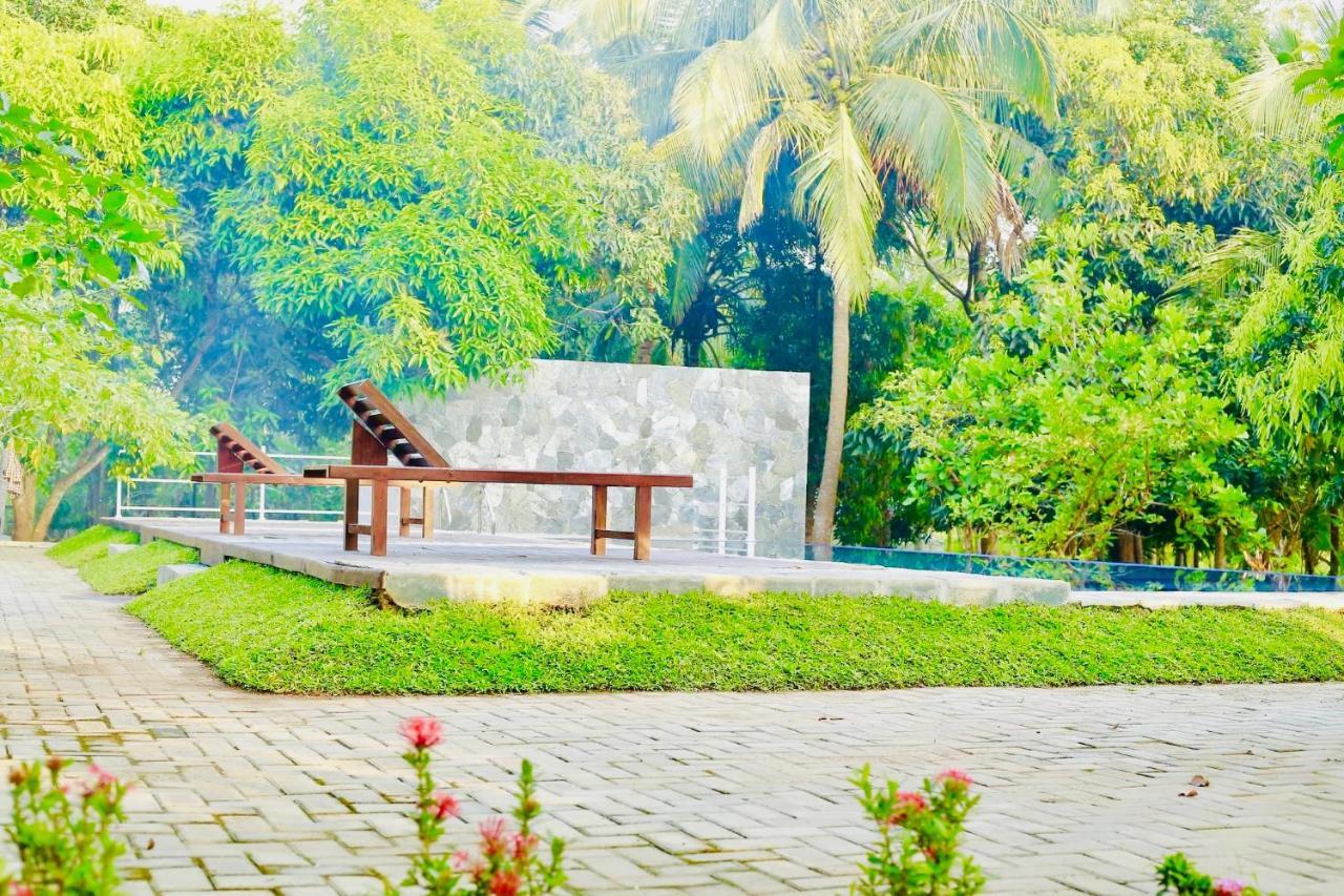 Shanthi Villa Resort 아누라다푸라 외부 사진